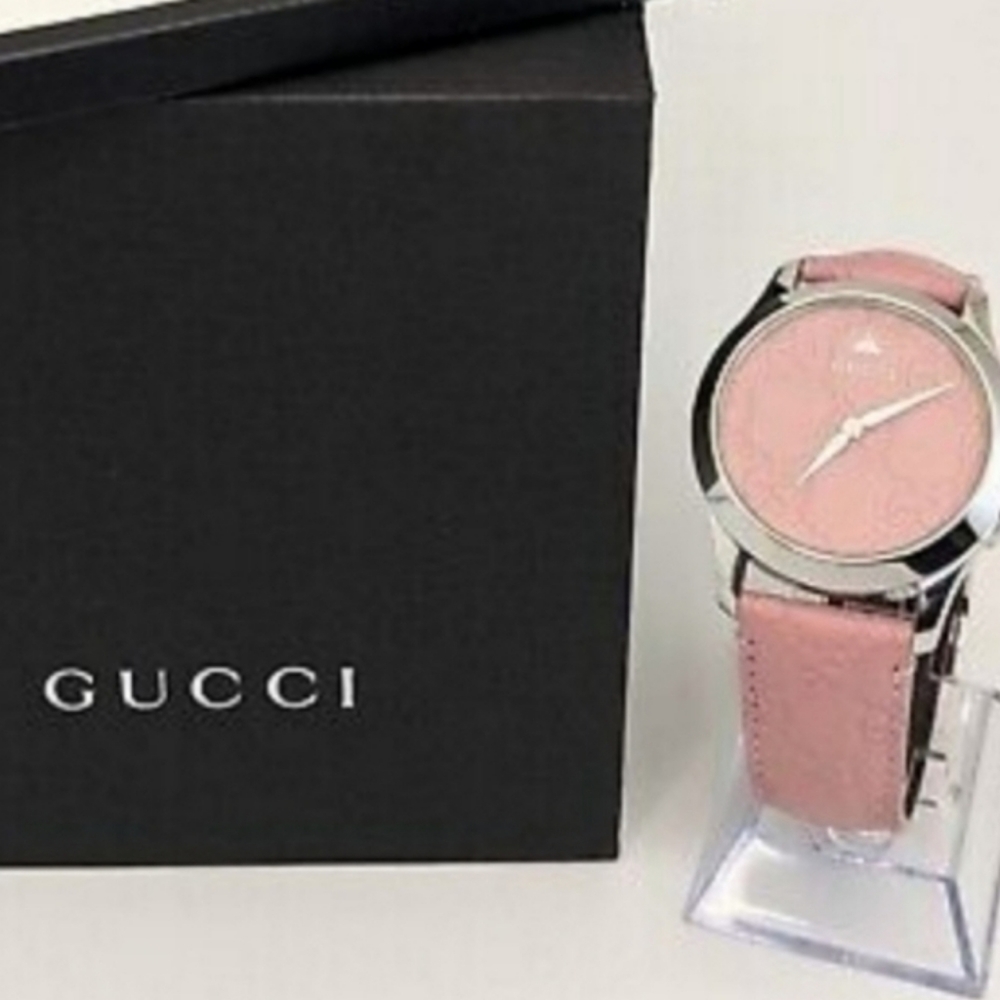 Gucci Luxury Leather Swiss Made GORGEOUS